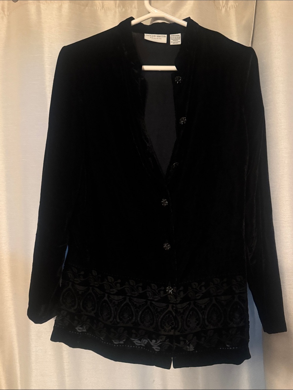 Jaclyn Smith Black Velvet Embroidered Hem button up top Vintage